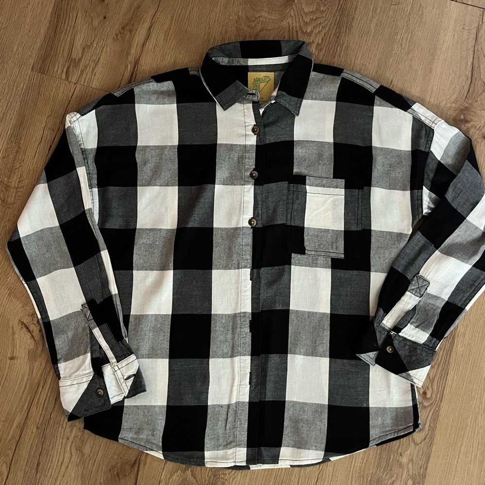 Black White Button shirt